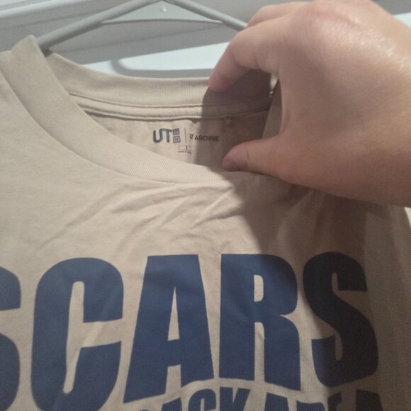 4 Anime T-shirts - Picture 10 of 12